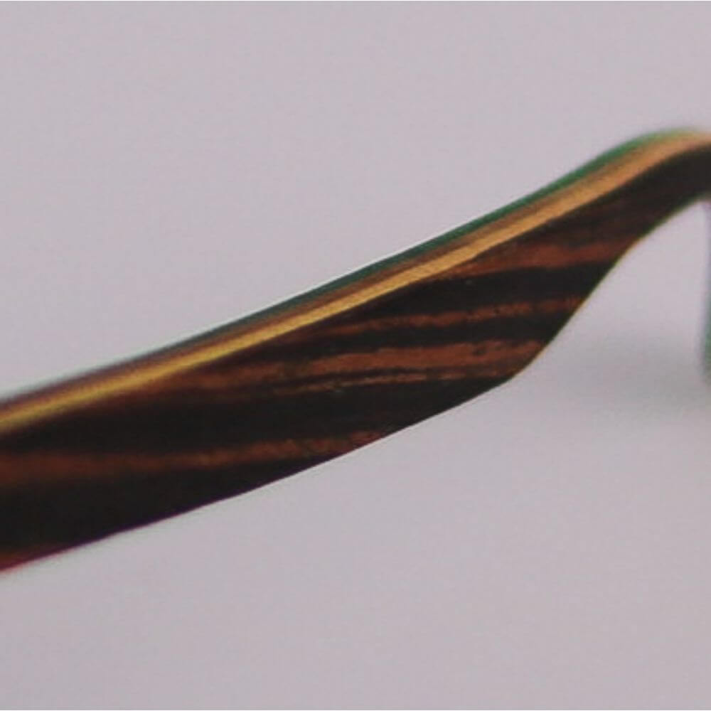 Detalle patillas Gafas de sol de madera Bambudy Grove