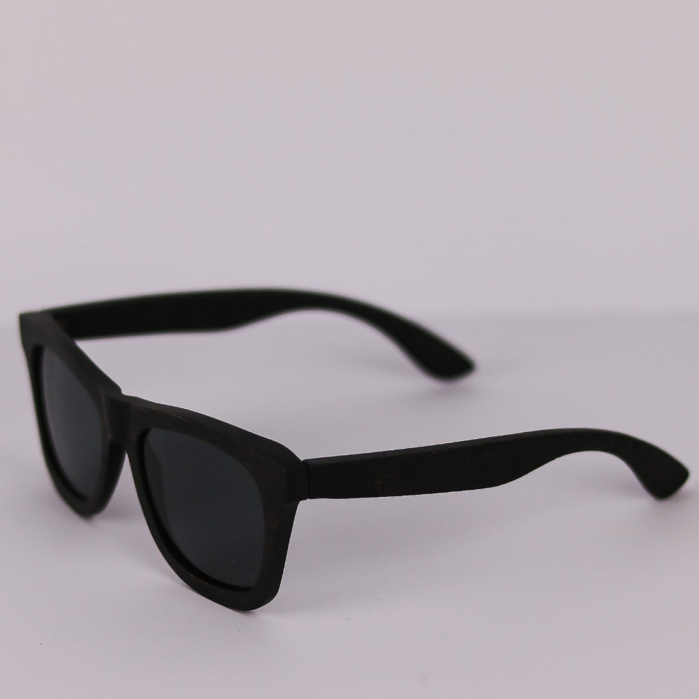 BROWN GOTHO - Gafas de Sol Polarizadas de Bambú oscuro con elegancia sobria y rebelde