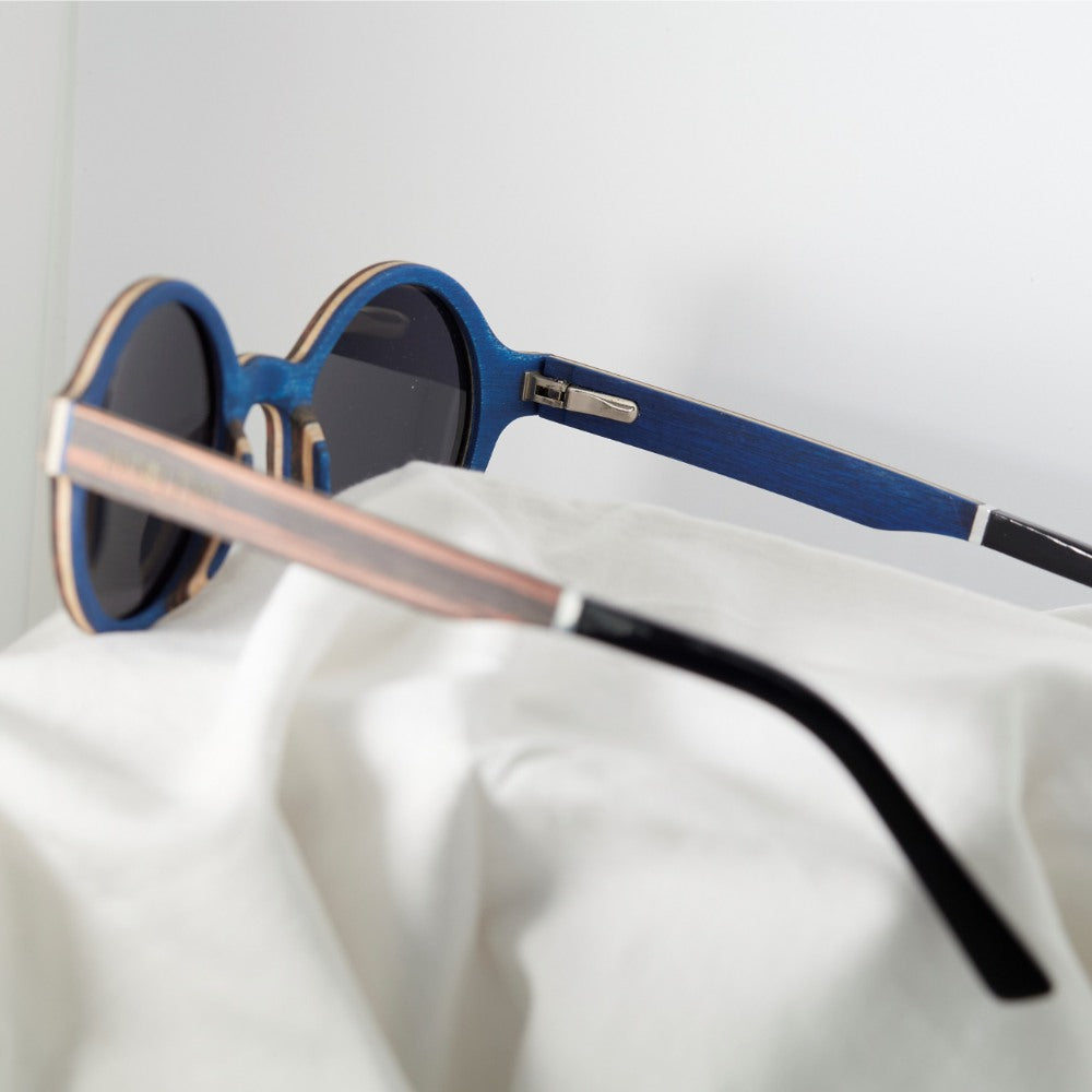 Detalle Interior Gafas de Sol polarizadas GOLFMASTER BLUE y Bisagra