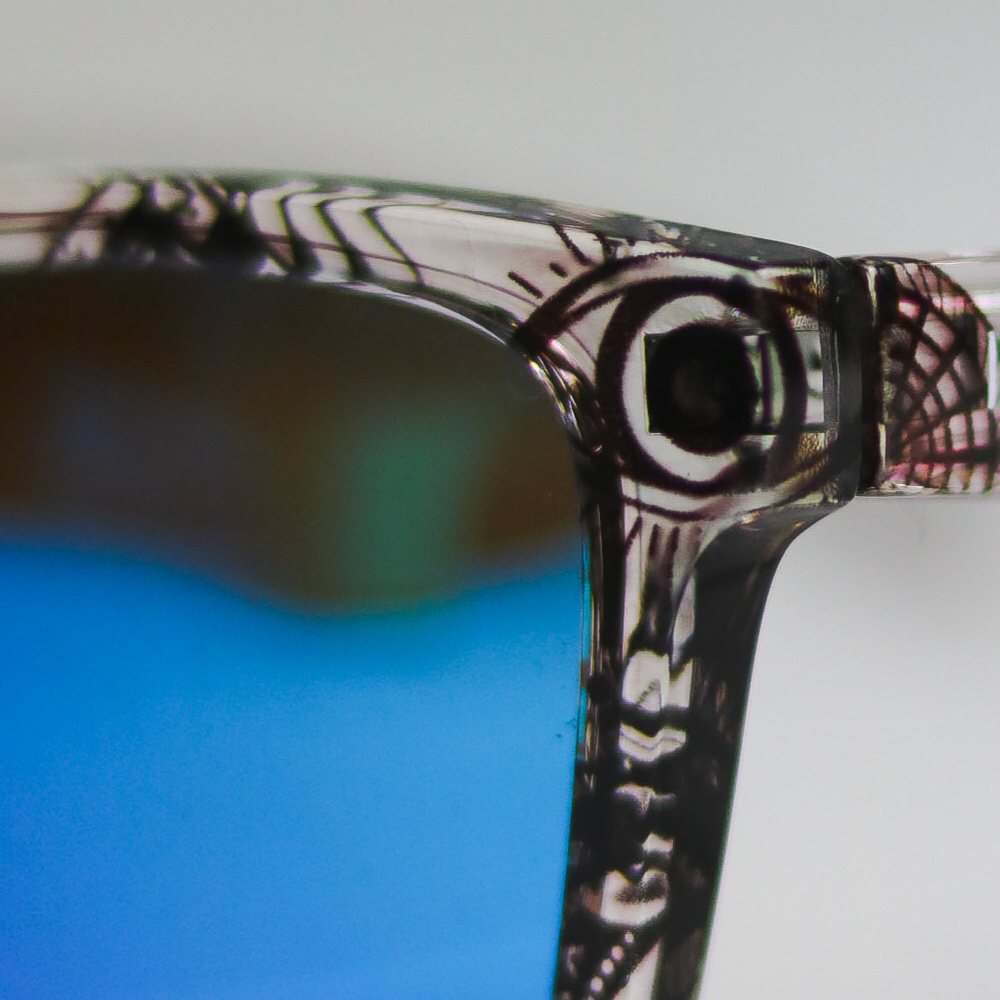 Detalle Puente y Bisagra Gafas de sol polarizadas GRAPHITE TATTOO