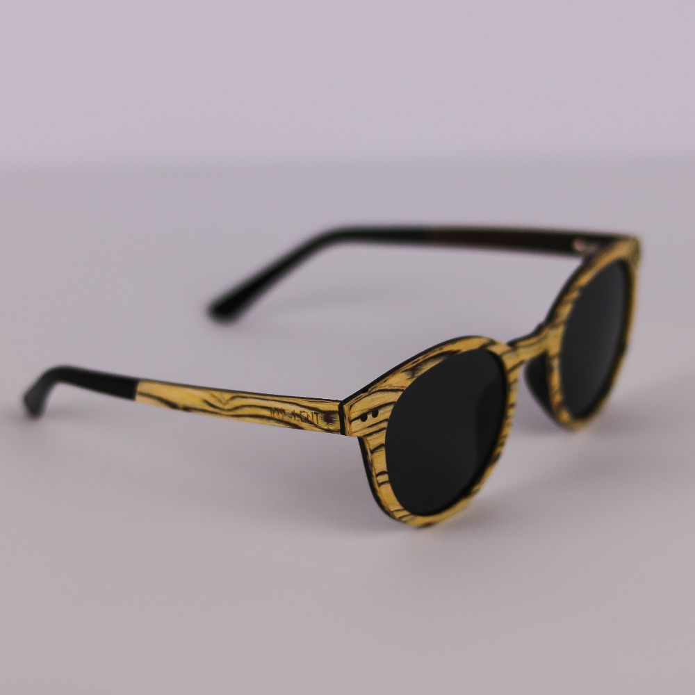 Vista perfil Gafas de Sol modelo Irina Baihu de Insolent