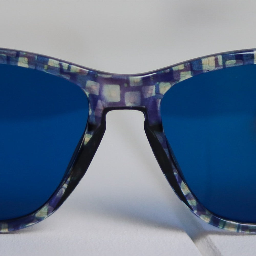 Detalle Frontal y Puente Gafas de sol polarizadas MONDRIAN BLUE INSOLENT