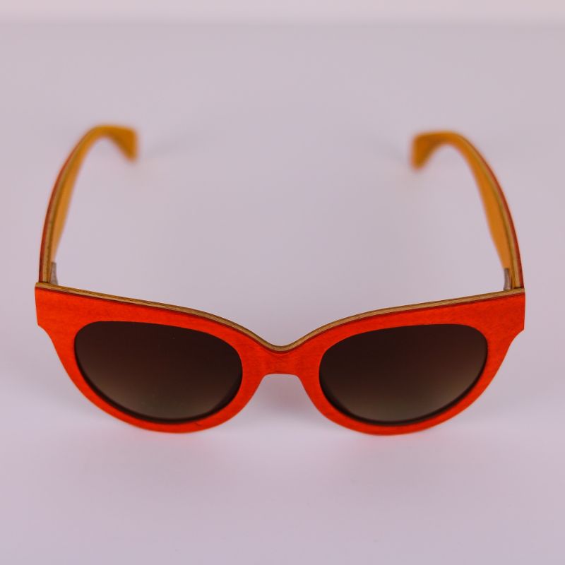 Detalle del frontal gafas de sol modelo SARE IBIZA