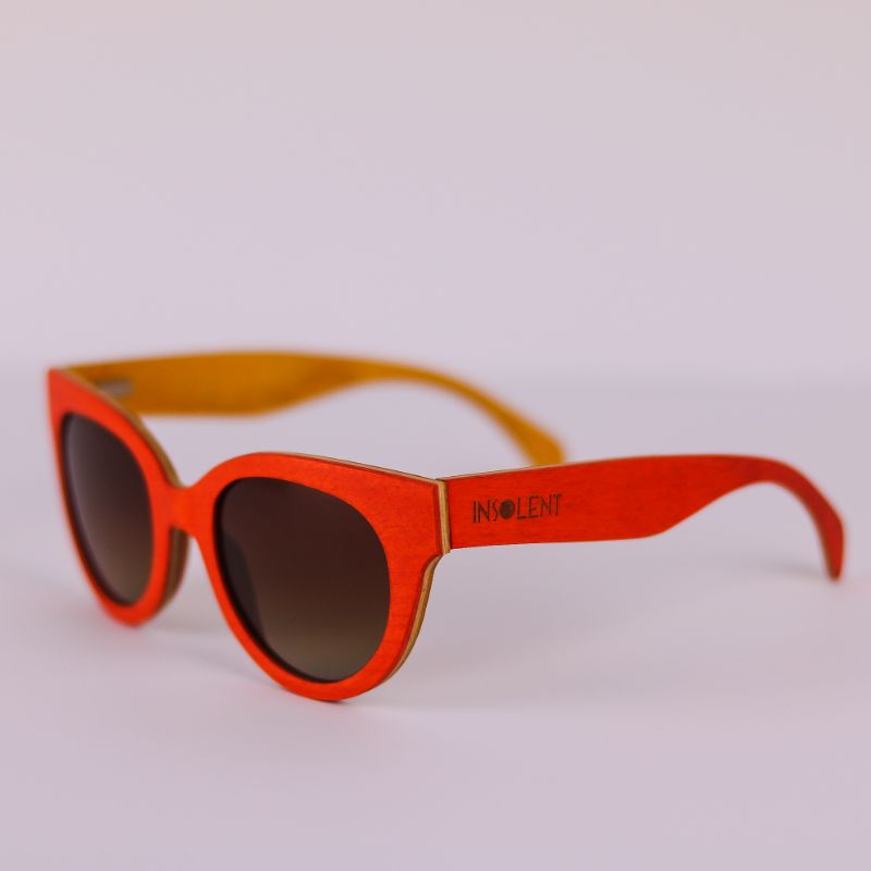 Detalle del patillas y fleje gafas de sol modelo SARE IBIZA