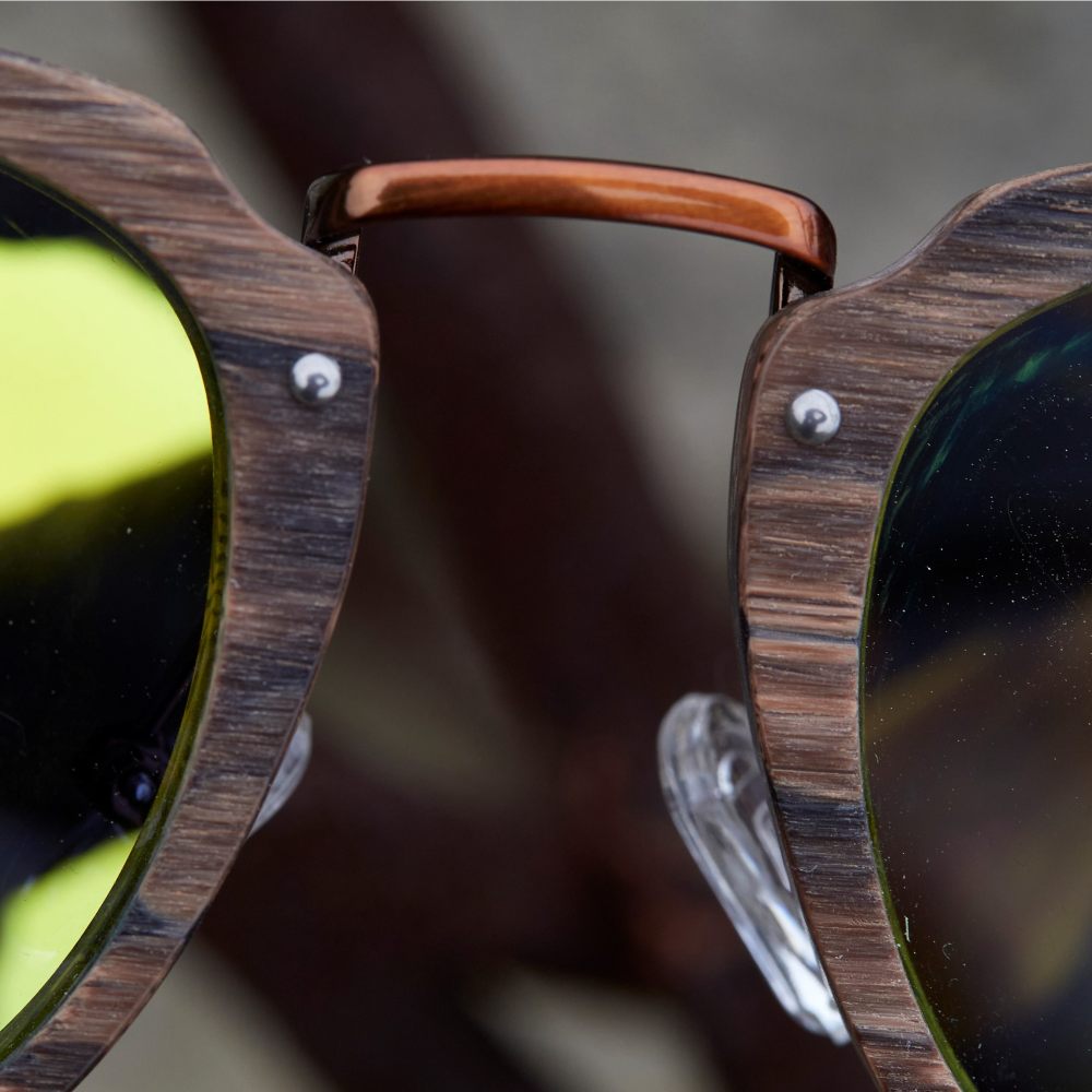 Composición con detalle del Puente de Gafas de sol polarizadas WOODIE BUDY